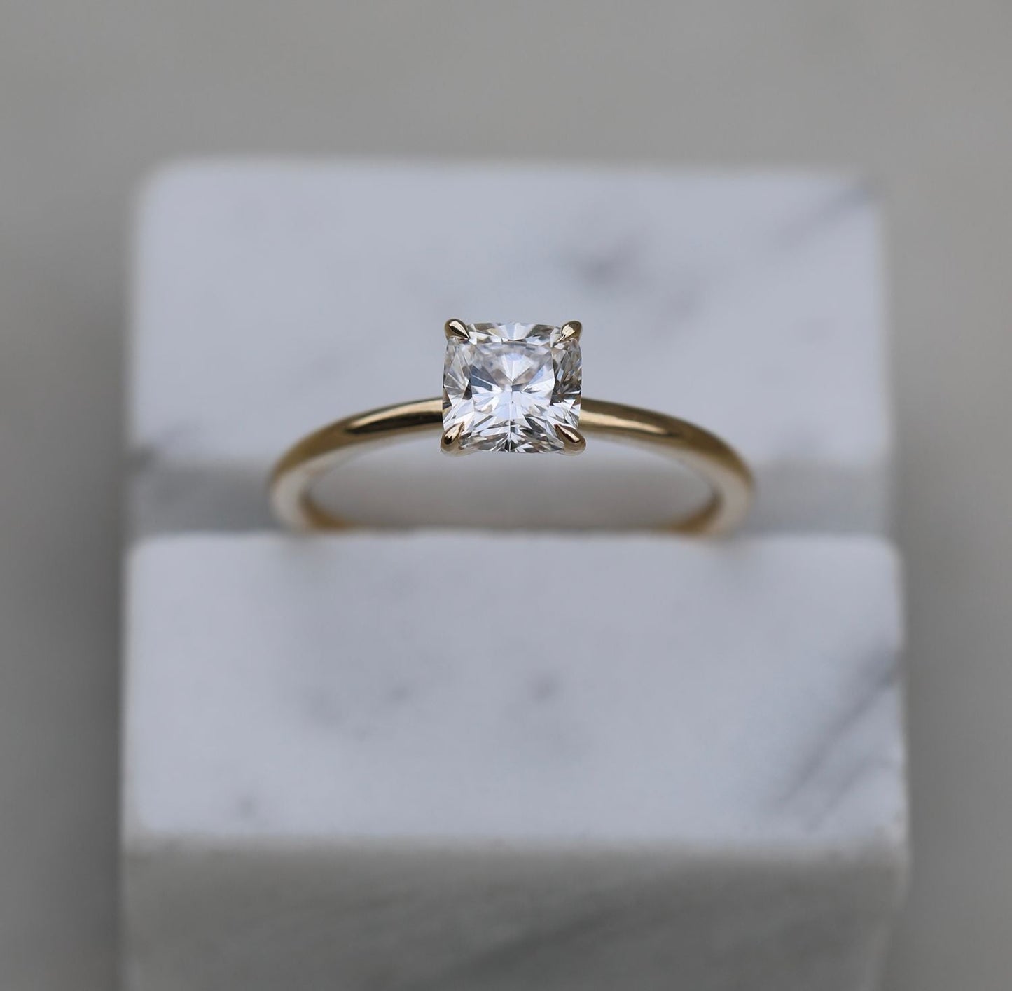 0.90 CT Cushion Solitaire CVD E/VS1 Diamond Engagement Ring